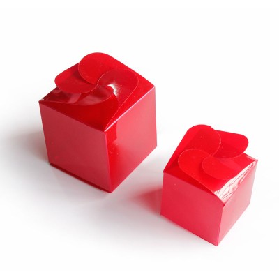 Caja Cubica en Acetato Rojo con mo&ntilde;o superior para Cupcakes